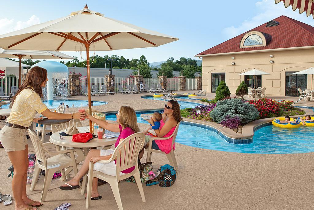 Music Road Resort Inn Pigeon Forge Kültér fotó